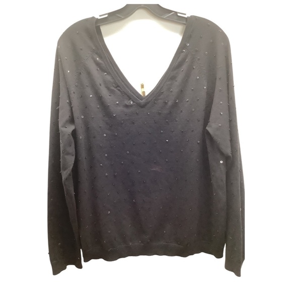 Attention Size X-Large Sequence Black V-Neck Sweater. Preloved - Picture 2 of 4